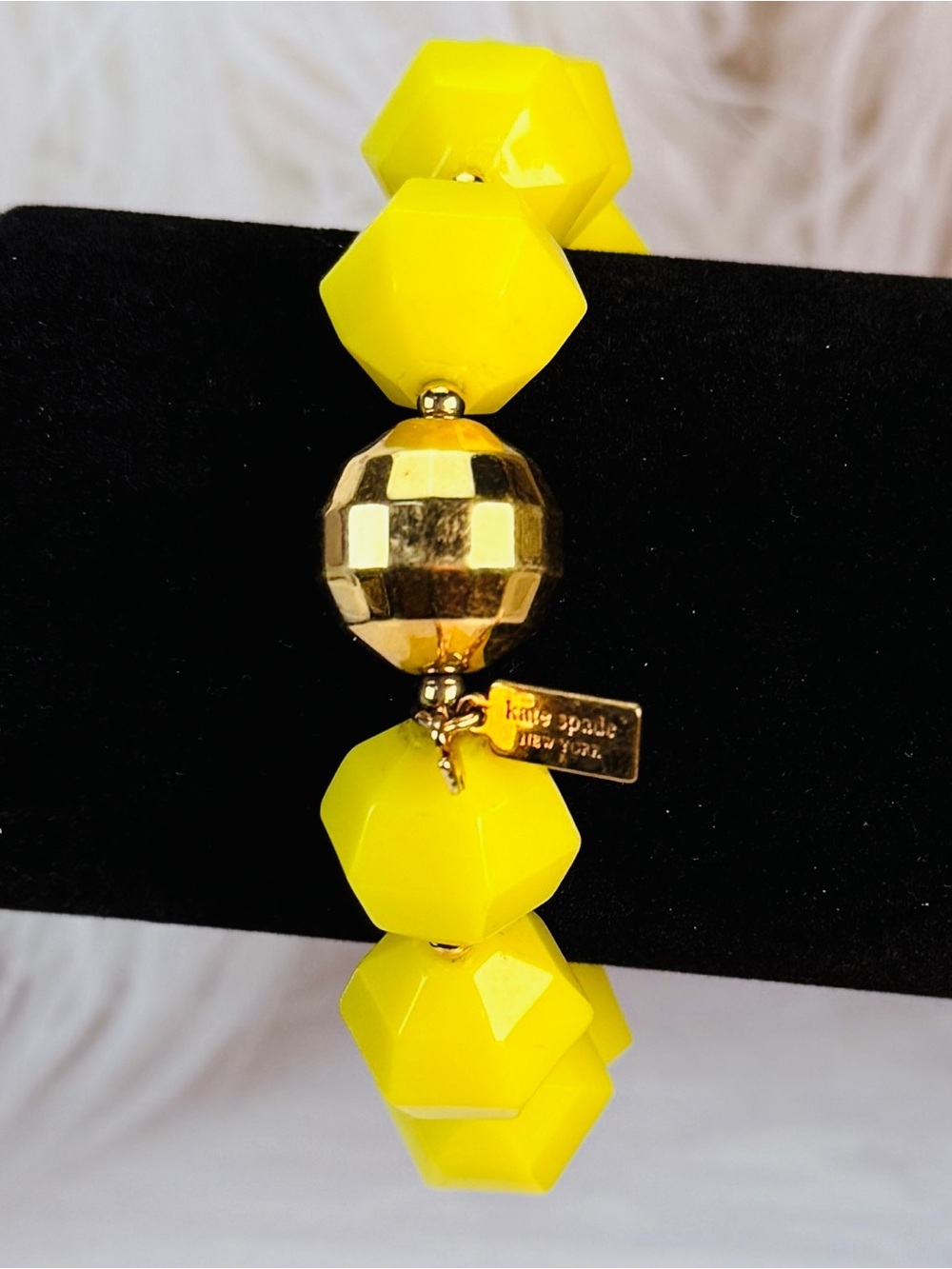 Kate Spade Yellow and Goldtone Large Beaded Strech Bracelet - Picture 13 of 15